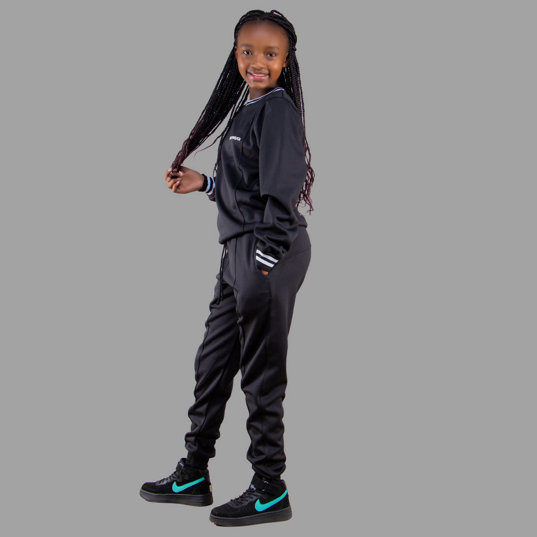 Exetwear Kids' Black Jogger Set