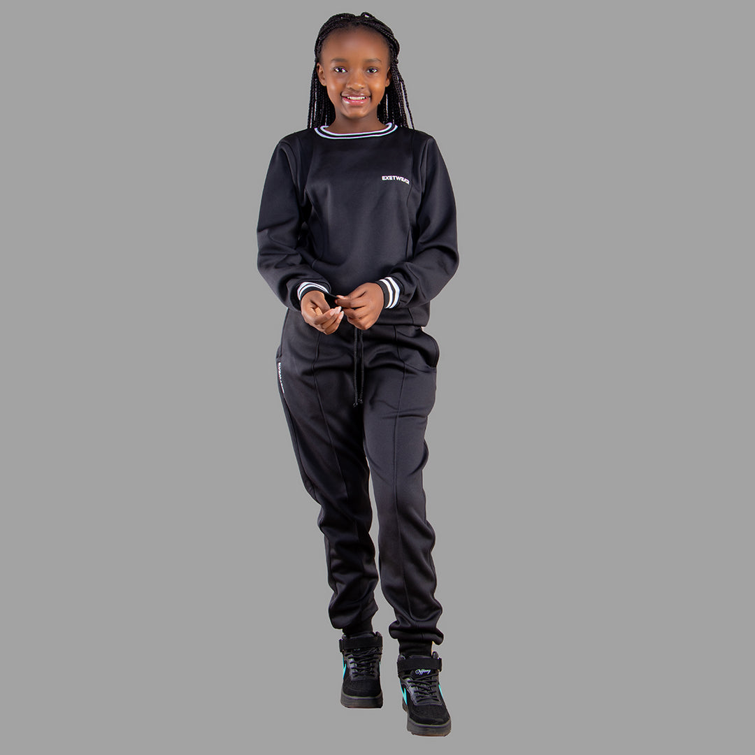 Exetwear Kids' Black Jogger Set